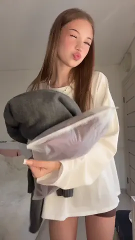 обзор с вб 💘 Серый арт - 182414469 Красный арт - 270336974 Лучшая находка на осень🍂