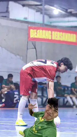 pinjemin fotomu mba🫣 #fyp #futsal #futsalplayer 