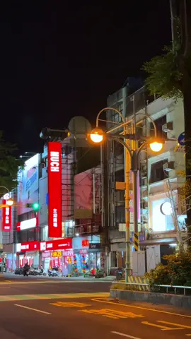 Cctv yg di tiang lampu itu pun ikut melihat kita juga pernah bahagia disini🥹 #Taiwanvibes #sadvibes🥀 #fouryoupage #fyppppppppppppppppppppppp 