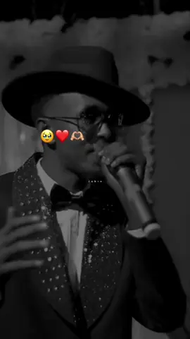waxaan soo socdaba😭🩷#cupcut #chipriil🤴🏽🤍 #jabrow🎧❤️ #somalilyrics🌺😕💎 #jìbreil🤴🏽💞 