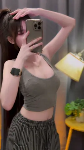 #เสื้อกล้ามผู้หญิง 