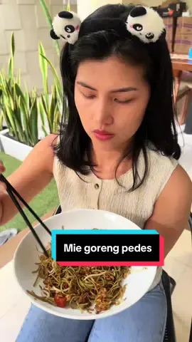 bikin mie goreng pedes biar hidup ada tantangannya 🔥🍜 siapa tim pedes level dewa kayak aku? #MieLemonilo #Lemonilo #MieSehat #MieGorengPedes #TanpaPengawet     