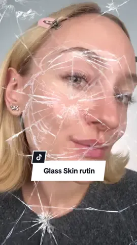 Run to dm🏃🏼‍♂️🏃‍♀️ #foryou #foryoupage #dm #drogéria #glassskin 
