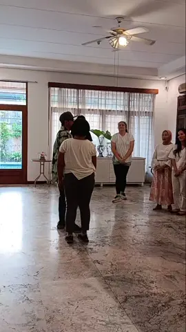 Salsa Cuban style Class at ruma ira Cilandak #salsaclassjakarta #dancer #Love #latindance #salsabeginnerclass #fyppppppppppppppppppppppp #viraltiktok #jakarta 
