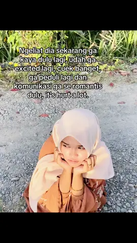 #hanyasebataskatakata🥀 #gpp #fypシ゚ #foryoupage #sadvibes🥀 #4u #viral . Dia setelah mondok berubah banget.