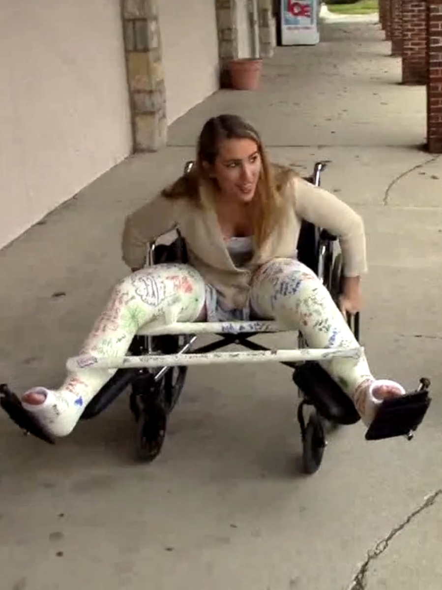 I love this model and this cast 😍 #dllc #wheelchair 