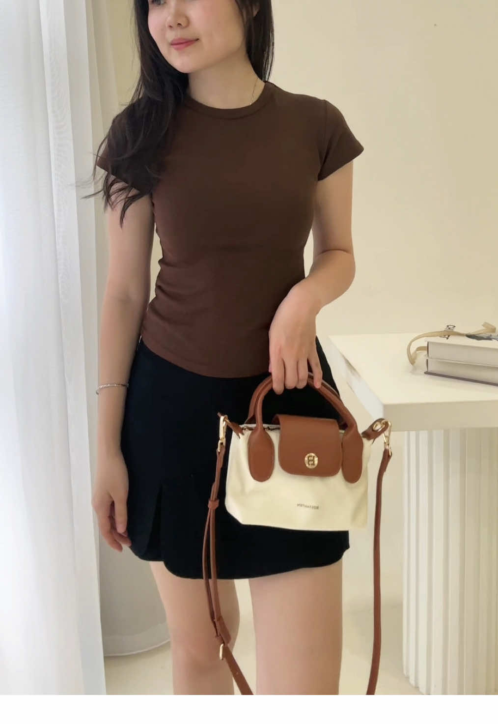 current fav: mini bag 🤎🍂✨ @Bostanten  #minibag #slingbag #outfit 
