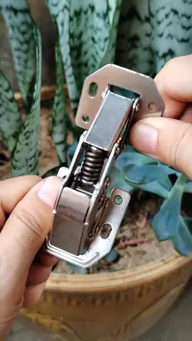 Bản lề giảm chấn mẫu mới, không cần khoan cốc #banlegiamchan #xuhuong #dodungtienich 