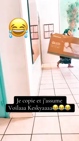 Ouaisss j’achète comme toi et j’assume keskyaaa😂😂#pourtoiii #foryouu #fyp #funnytiktok #funnytiktok 