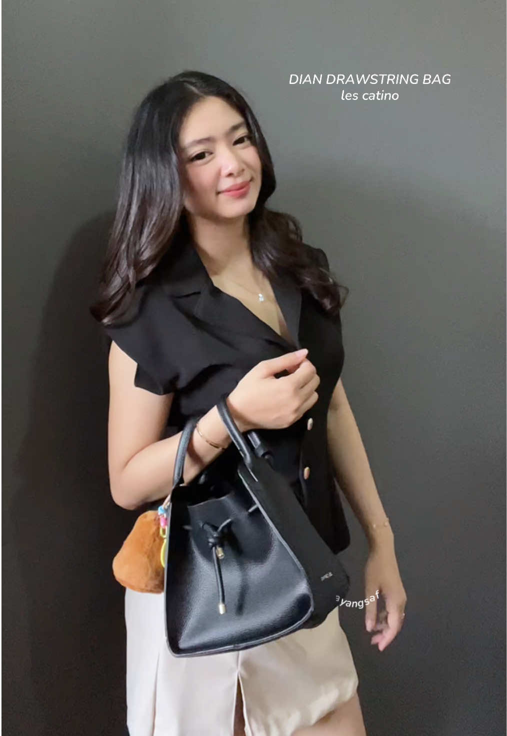 tas bahu les catino dian drawstring gemes bgt plis, stock ga banyak yah amanin 🥰🤪 #taswanita #tasbahu #shoulderbag #handbag #lescatino 