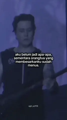 aku belum gagal bu, dan aku juga belum menyerah, aku masih disini, aku masih berjuang untuk membuatmu bahagia dan meraih semuanya. #avengedsevenfold #sadvibes #quotes #storywa 