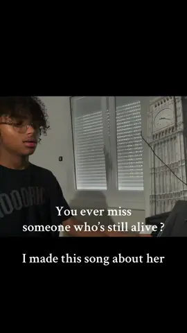 i wrote this when i couldn’t sleep - Sorann on all Platforms #fyp #emotionalmusic #indieartist #smallartist #chillvibes 