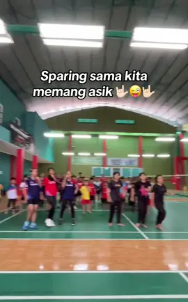 Sparing with Pb Black Tiger dan Pb Mahkota Magelang🔥 #pbtugumudasemarang #klubbadmintonsemarang #klubbulutangkissemarang #fypviral #fyp 