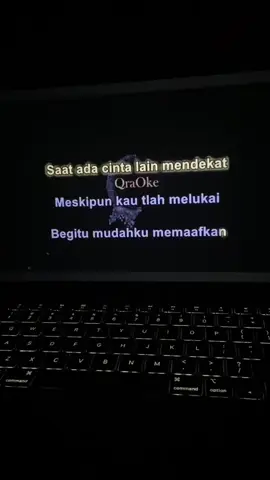 lagu barunya bagus banget, izin coverin dikit yaa :( @Nabila Taqiyyah #bayangancintayanglalu 