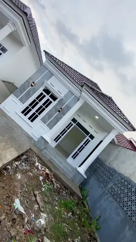 Rumah Type 65 Ready Siap Huni --------------------------------- ✅Tersedia Hanya 1 Unit  ✅Kawasan Bebas Banjir  ------------------------------------- ✅JL. Tabrani Ahmad ✅Akses Jalan Lebar 5 Mtr ———————————------------ Spesifikasi Bangunan SBB  - Rumah Tipe 65  - Ukuran Tanah 7,5 x 21 M - 2 kamar Tidur  - 2 kamar Mandi - Listrik 1300 V - Air Bersih PDAM  ————————————----- INCLUDE :  - Carport Mobil - Pagar Leter U - Wallmoulding Ruang Tamu  ————————————------------ ✅HARGA Rp 495.000.000 JT ✅Cash / KPR Bank / Tempo ✅Harga Nego ————————————------------- Informasi Survei : MEDIA PROPERTI PONTIANAK  WhatsApp : 0858 0621 4267 ----------------------------------------- #rumahpontianak #carirumahpontianak #perumahandipontianak 