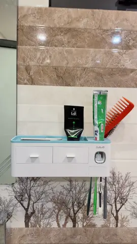 Kệ nhả kem đánh răng tự động 4 cốc dính tường, kệ để bàn chải kem đánh răng đồ dùng phòng tắm #tienichgiadinh #tienichcuocsong #dogiadung 