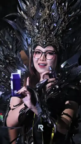 Jare Iki Parfum Horeg? #riswandaaudio #soundsystemmalang #fypシ #karnaval2025 #ricoajaa @soviiaaaaaa_ 