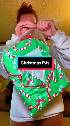 Holiday cozy mode activated 🎄#christmaspjs #christmaspajamas #holidaypajamas #christmasready #pajamasets 