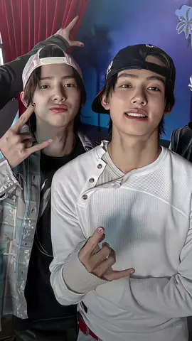 sean kalo foto nyengir nya gaboleh ketinggalan #juhoon #seonghyeon #cortis #fyp @CORTIS 