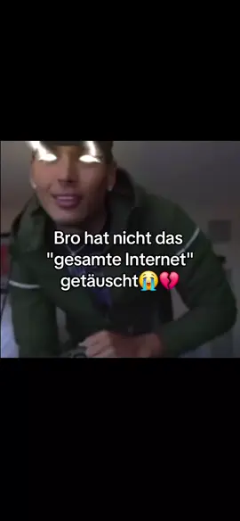 Marlon täuscht das Internet #internet  #marlon  #niche  #fyp 