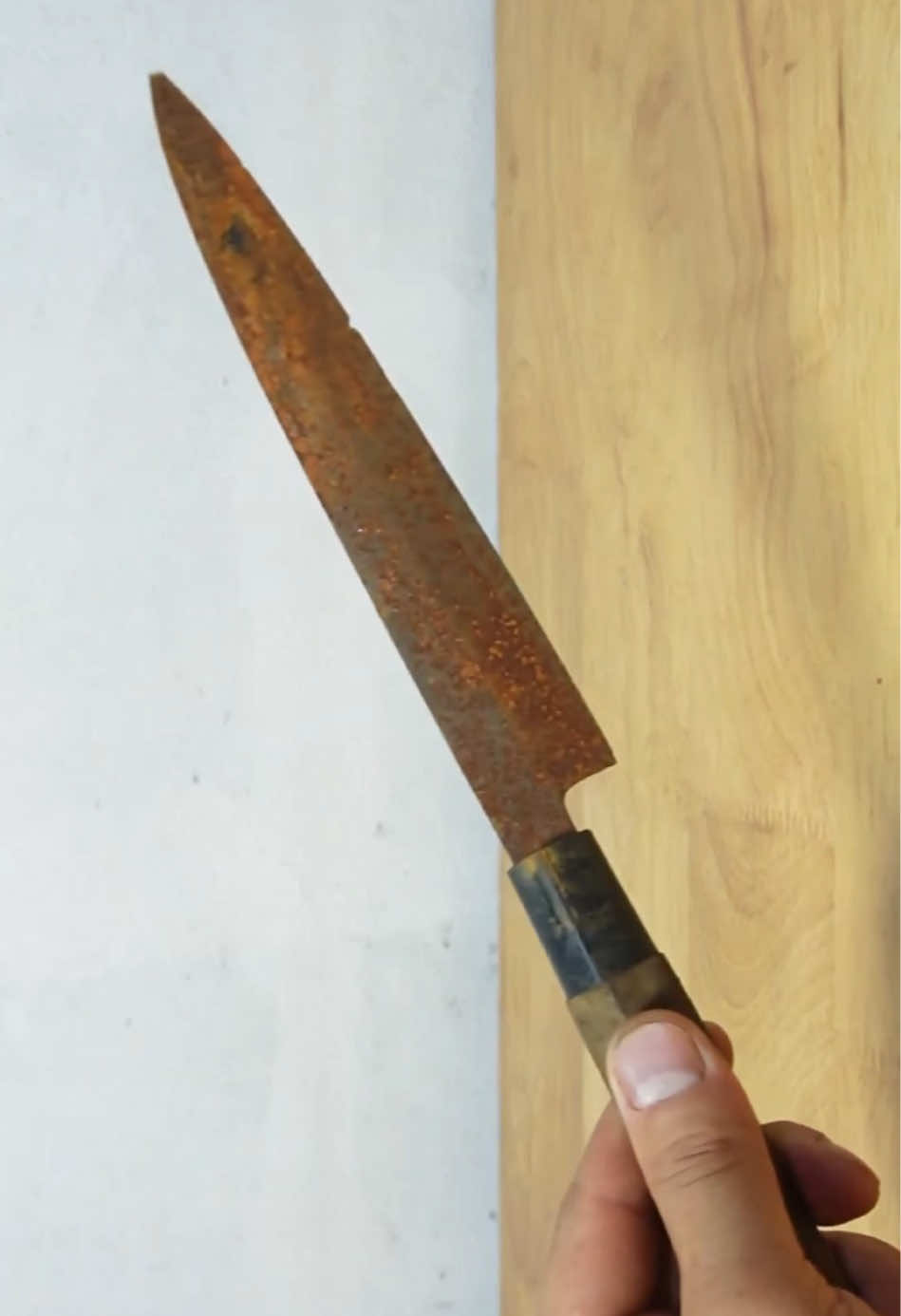 This Sashimi Knife Looked Like Trash You Wont Believe the Final Result #restoration #rust #restore #knife #fyp 