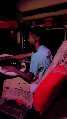 Zoo zHiTa idiinKo FaRa BadaN🤷‍♂️🚍