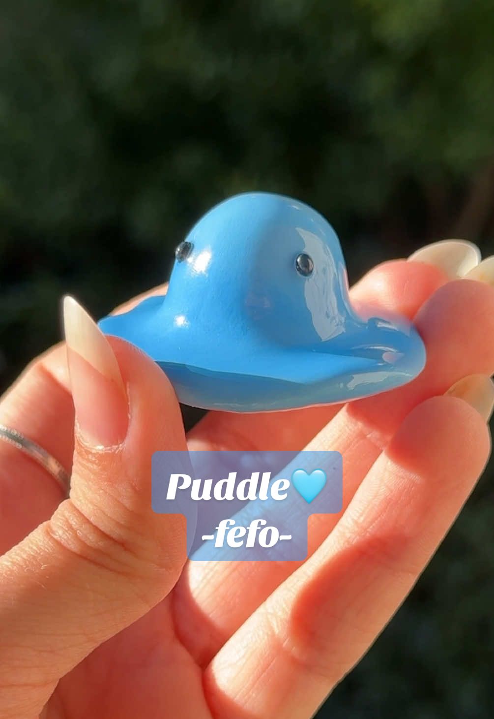 Puddle 🩵 Available on my etsy shop: https://fefostore.etsy.com 🌟✨🧡💕🌸 -Hurry up, there aren’t many left in stock!🏃‍♂️💨 -You’ll find more slimes, keychains, and stickers in the shop 🌷🌟 -I don’t ship to the United States :(