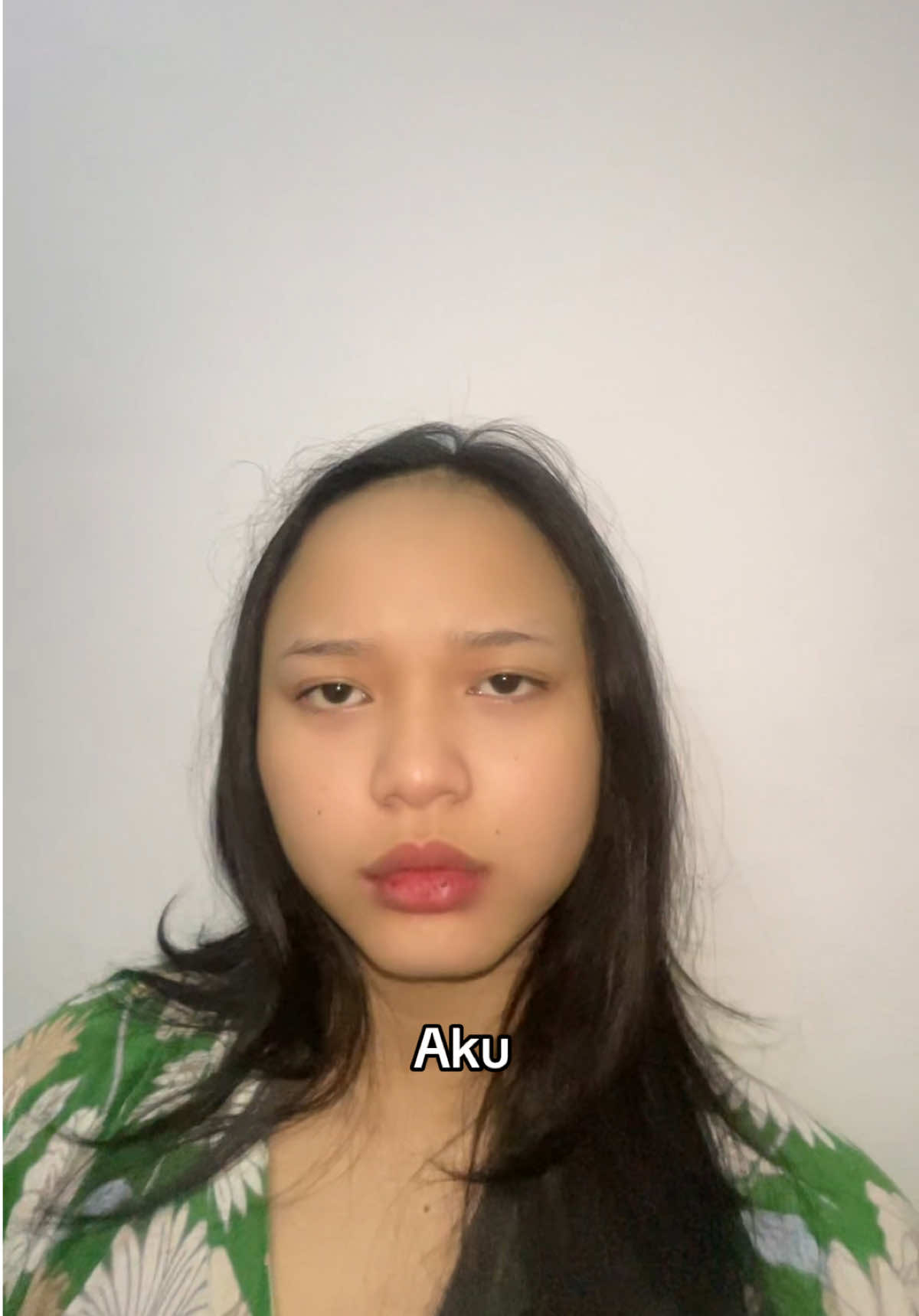 malah nguncir rambut🫥