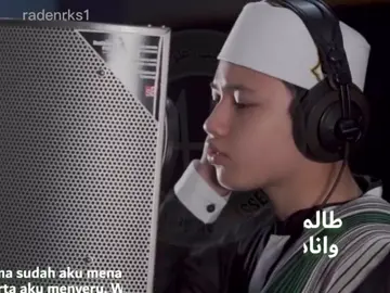 Masya Allah suara nya merdu banget , kalo dengan alwih selawatan aku pasti ingat sama adek aku , tapi sayang adek aku sdh mondok di jawa , jadi lama sdh nggak liat, aku kangen juga sama dia , pokoknya kalo dengar kak alwih selawatan pasti pengen netesin air mata 😭😭😍@alwiassegaf363 #habibathosabdullahassegaf 