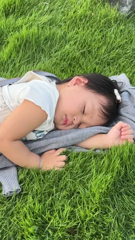 Khi ai đó hỏi bình yên là gì …