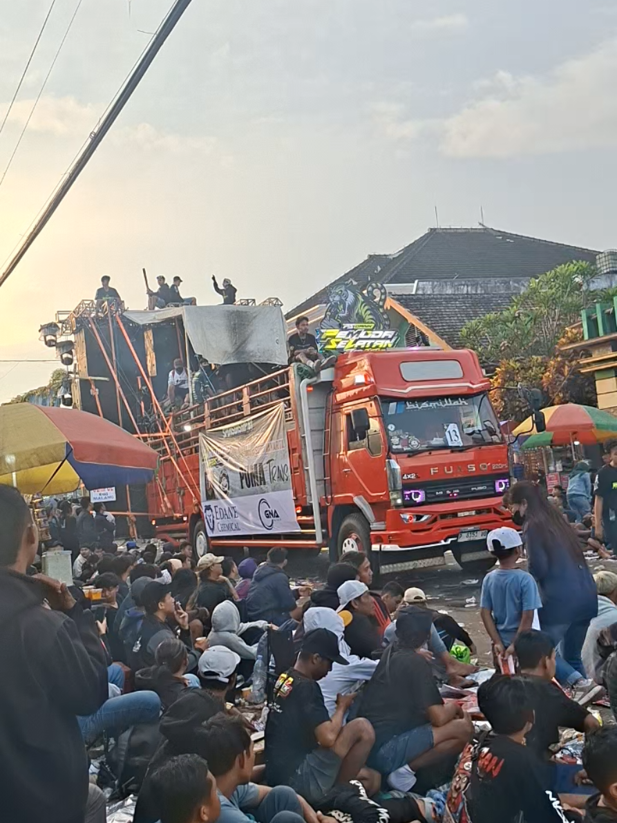 Lek request lagu kaet bengi baru oleh teko @berkah_production_audio  #karnavalgampingan 