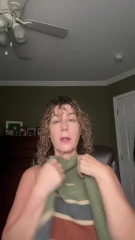 #sweater #sweaterweather #sweaterseason #fallsweaters #sweaters 