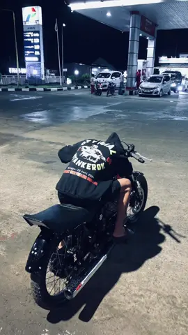 wanita ular itu mengeluarkan bisa sedalam dalamnya #rxking135cc #fypシ゚ #xzyabc #rxkingindonesia #lewatberanda 