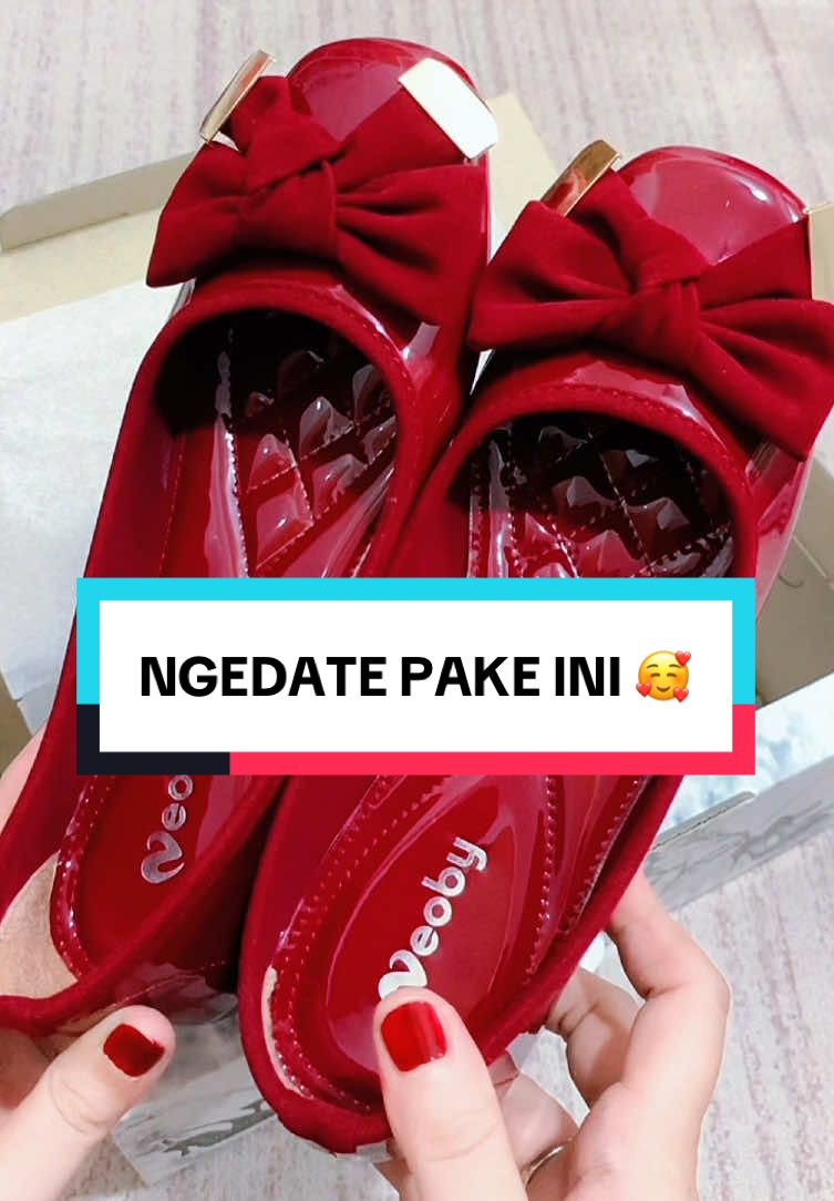Ngedate sama ayang pake ini 😍 #fyp #flatshoes #flatshoescantik #flatshoesmurmer 
