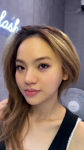 Mi 2xx💖 Ảnh thơ mà sound nó lạ... Quay xong mí thấy sợi mi sót lại trên cằm tiệm lấy ra oy nha👉👈  #noimi #eyelashes #eyelashextensions 