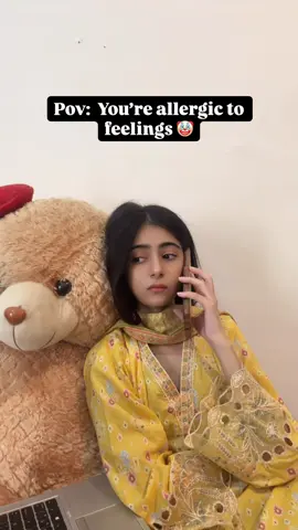 When love makes you itch 🙃 #relatable #funnyvideos #viral #foryoupage #trending 