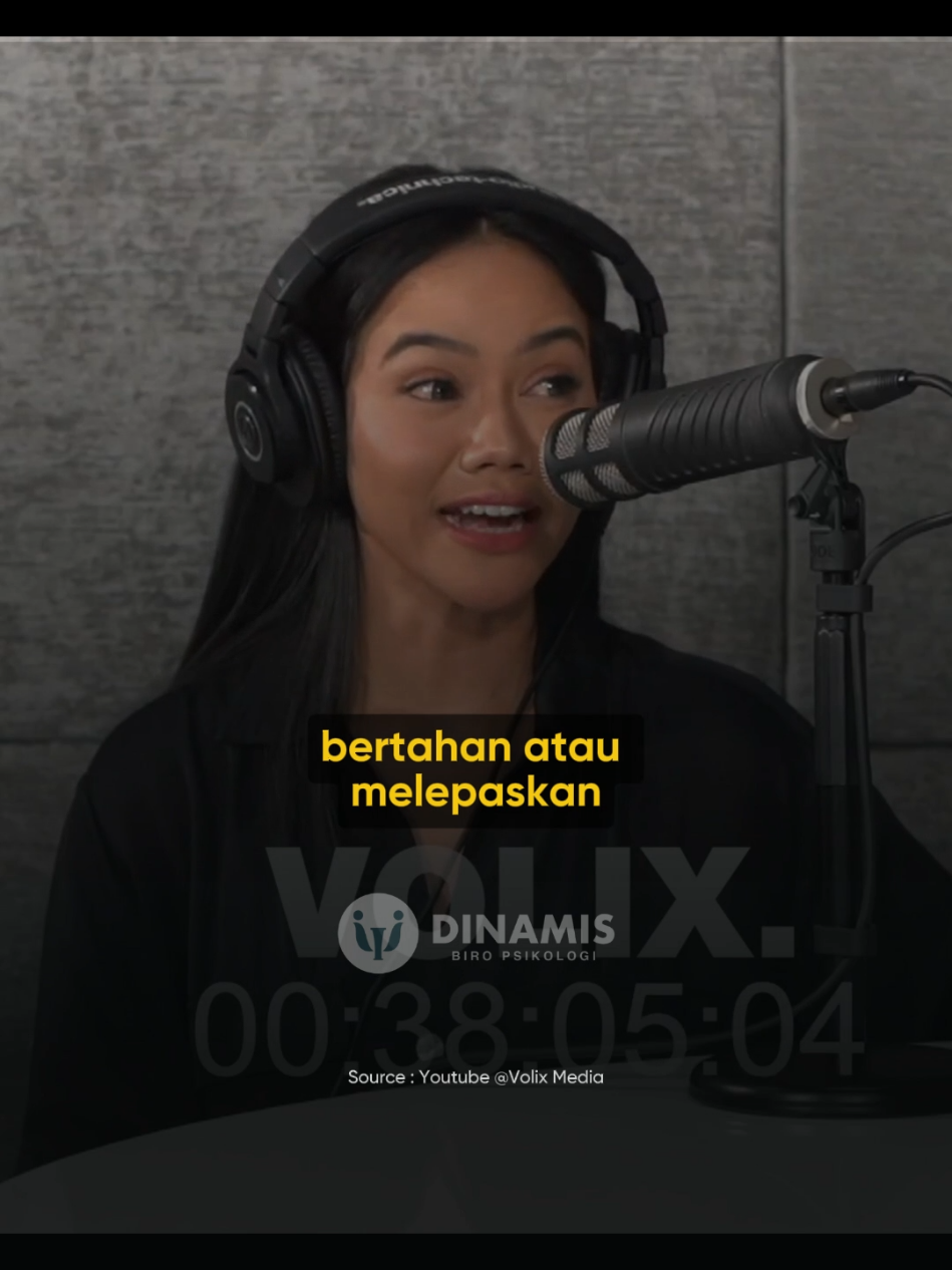 bertahan atau melepaskan..?😊 #Dinamis #DinamisBiroPsikologi #ForYourFeed #ForYourPage 