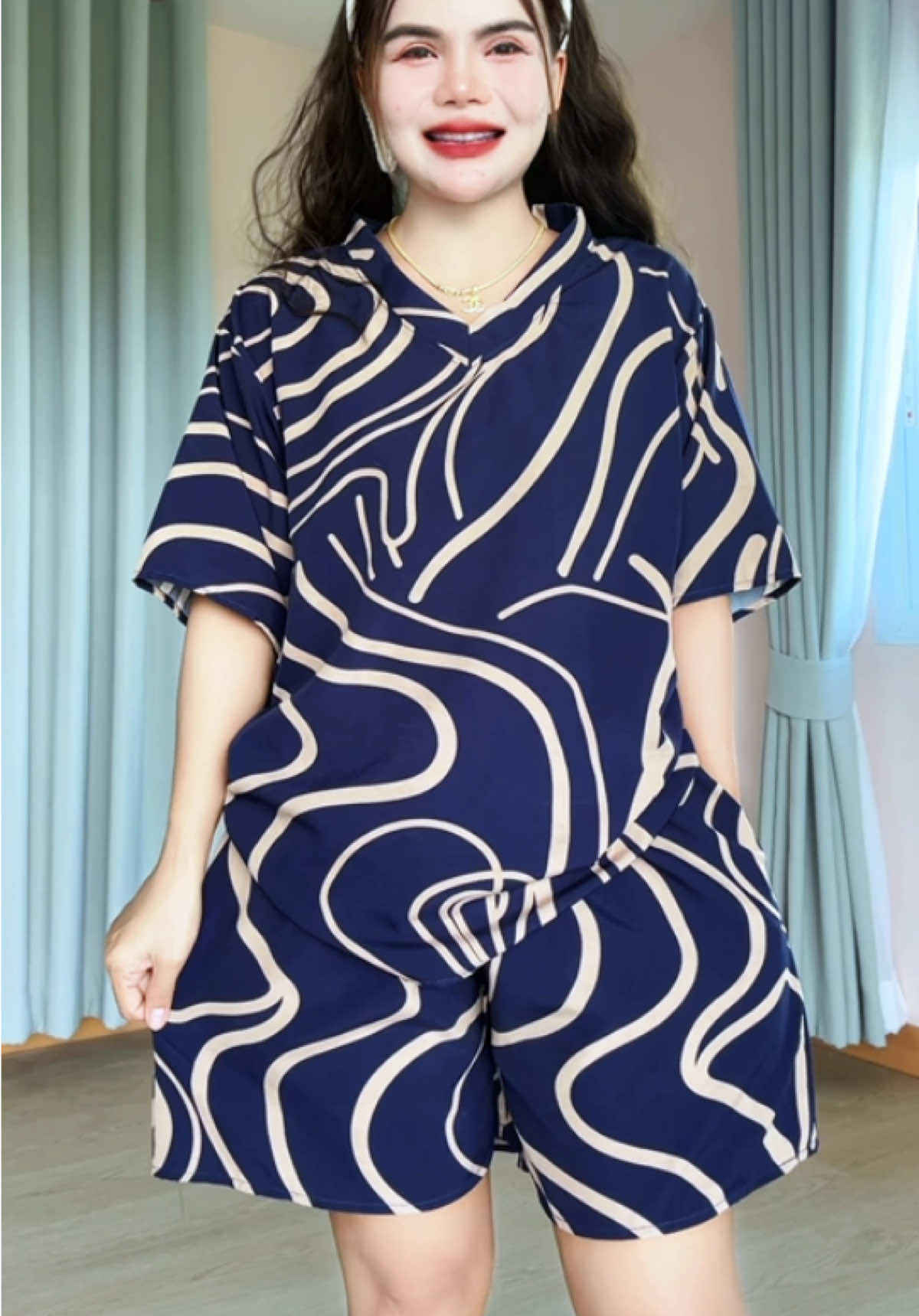 ชุดเซ็ตขาสั้นผ้าไหมอิตาลี#ชุดเซ็ตขาสั้น #ชุดเซ็ตใส่สบาย #ชุดเซ็ตสาวอวบ #เสื้อผ้าแฟชั่นผู้หญิง 