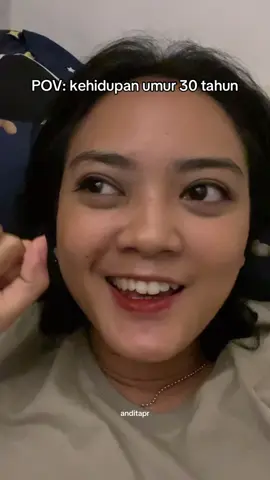 “Semua hal makin menarik ketika aku berpikir ini adalah kehidupan pertamaku” 😆 Buat kamu yang penasaran jadi 30 tahun tuh kayak apa… rasanya biasa aja dan ya seru seru aja sih so far hahaha  #lifestory #being30 #birthday30 