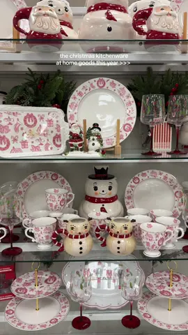 christmas has finally hit @HomeGoods 🎅🏼🎄 loving everything so far! #homegoodshaul #homegoods #homegoodschristmas #christmasdecor #homedecor 