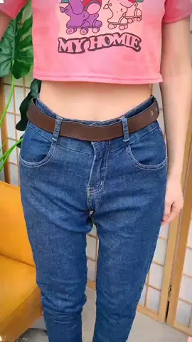 Are you still bothered by the wide waist of your pants? Why not give this #Waist-Curving Button# waist-shrinking gadget a try? #No-Staple Buttons# Waist-Curving Button#foryou #fyp #fypシ #malaysia #malaysiatiktok #tiktok #tiktokshop #goodthing #good 