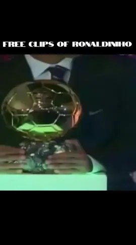 Free clips of Ronaldinho #fyp #rare #clips #barca 
