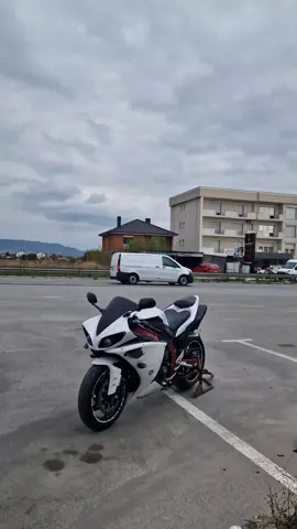 #r1 #1000cc #fyp #fyyyyyyyyyyyyyyyy #viral_video 