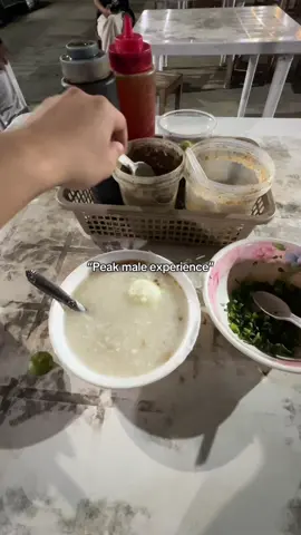Men eat simple food, men happy 😊 #food #fyp #arozcaldo 