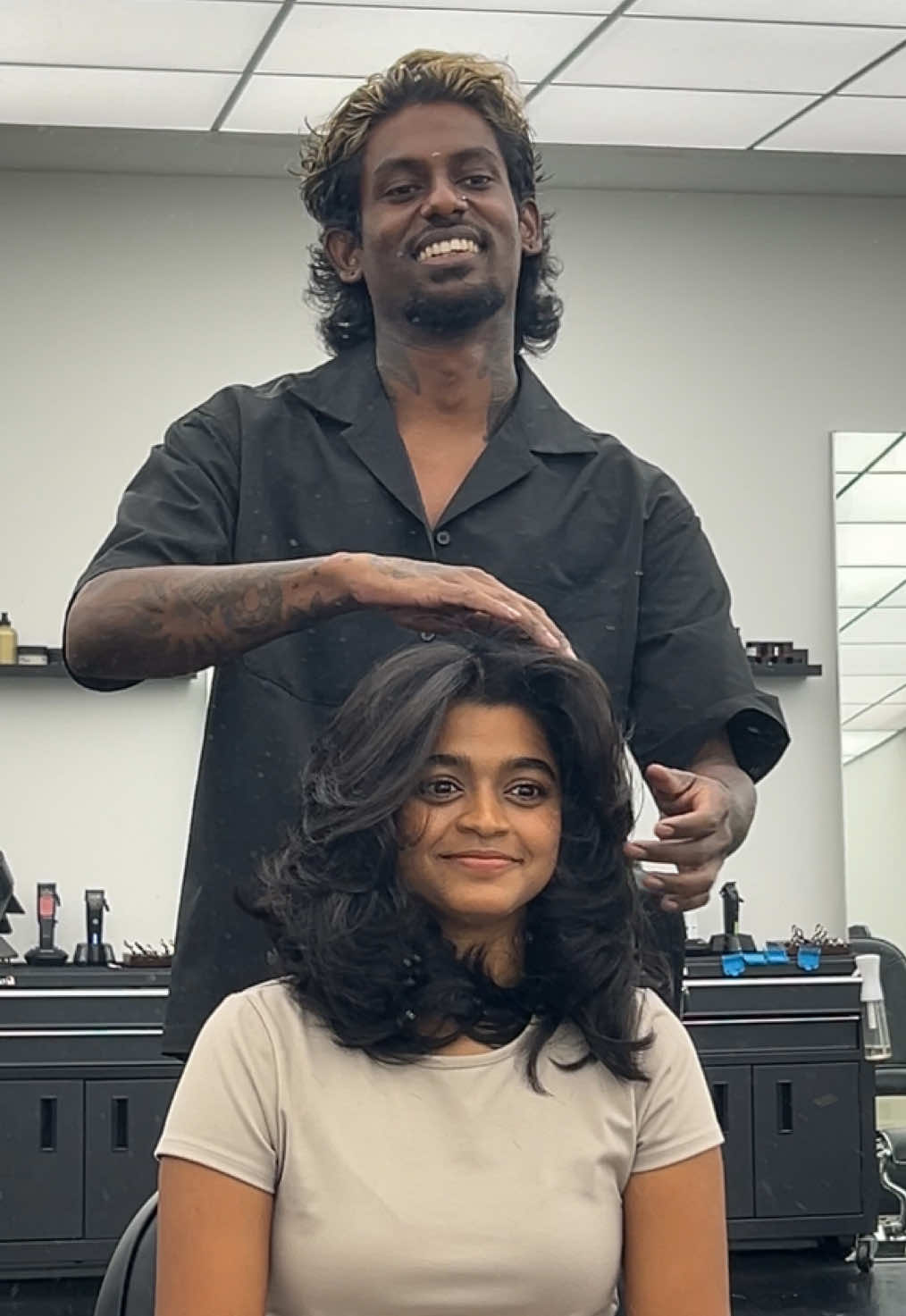 Short hair butterfly blowout 🫠🦋    Book an appointment to experience a haircut like this!  #butterflycut #blowthisuptiktok #90sblowout #fypシ゚viral #fyppppppppppppppppppppppp 