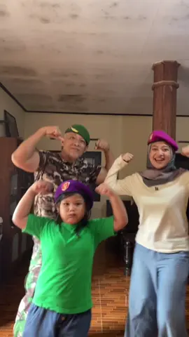 Yg mau ngapelin @meidyna🤸🏼‍♂️ jangan lupa bawa martabak buat aku yak 🤣🫵🏻 #fyp 