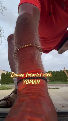 So I finally gave in. I finally did one. It’s an easy one. You can’t even duet this one. Is that easy let’s see who’s gonna be the first to duet it. #yoman #tutorials #dance #viraltiktok #duetthis 