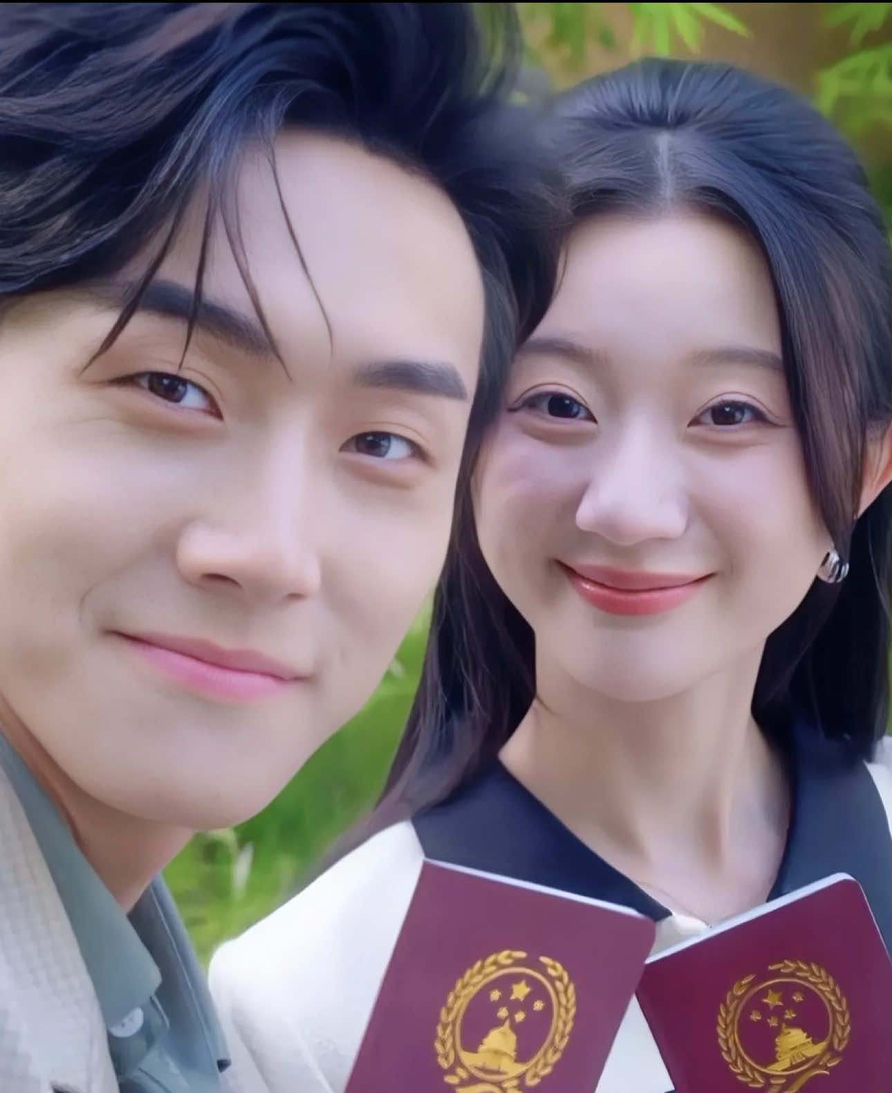 Tập 34: Kết Hôn Chớp Nhoáng ,thực ra cơ trưởng rất yêu tôi •                                            李卓扬 (Lǐ Zhuōyáng): Lý Trác Dương • 蒲雨童 (Pú Yǔtóng): Bồ Vũ Đồng • 顾云驰 (Gù Yúnchí): Cố Vân Trì (Vai Cơ trưởng) • 蓝潆: Lam Oanh (Vai Bác sĩ)#phimtrungquoc #phimngan #tongtai #xuhuong #dienvien