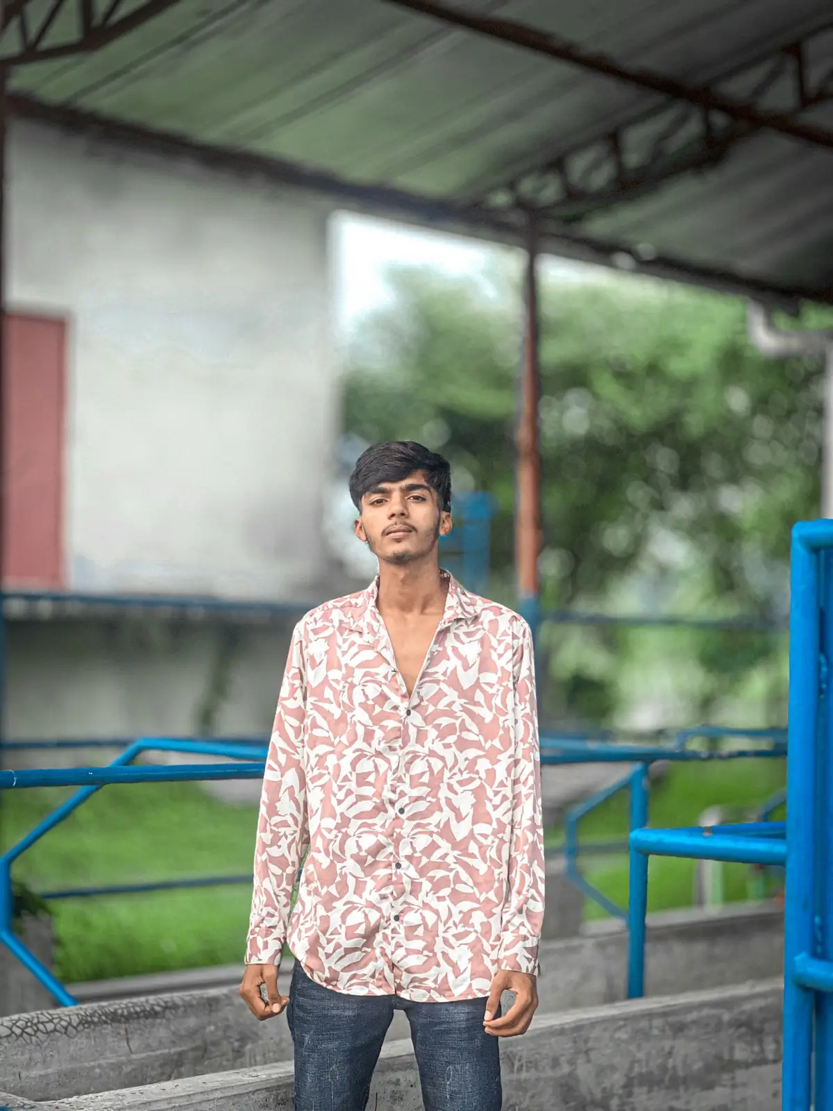 #outfit cowok berwarna 