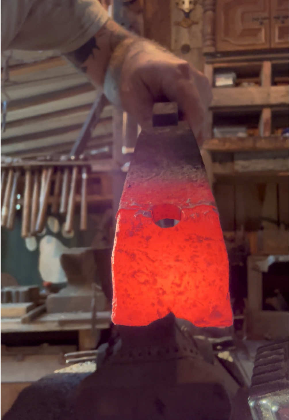 Jinx knock on it with wood #blacksmith #foryoupage #dadsoftiktok #fyp #theoldtownblacksmith 